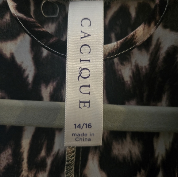 Women's Robe - Leopard Print - Picture 7 of 10